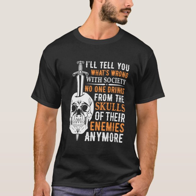 Camiseta Sociedade Errada Ninguém Bebe Dos Crânios Dos (Frente)