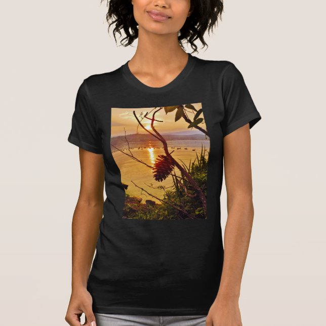 Camiseta Sol do Lago Pinecone (Frente)