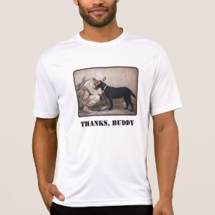 Camiseta Soldado com Roupas de Combate e seu Cão Militar