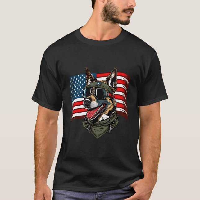 Camiseta Soldado De Cão german shepherd Americano 4 De Julh (Frente)
