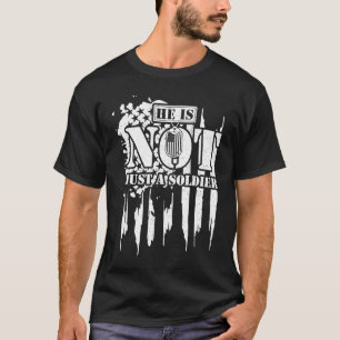 Camiseta Soldados Ele Não É Apenas Um Soldado Veterano Dize