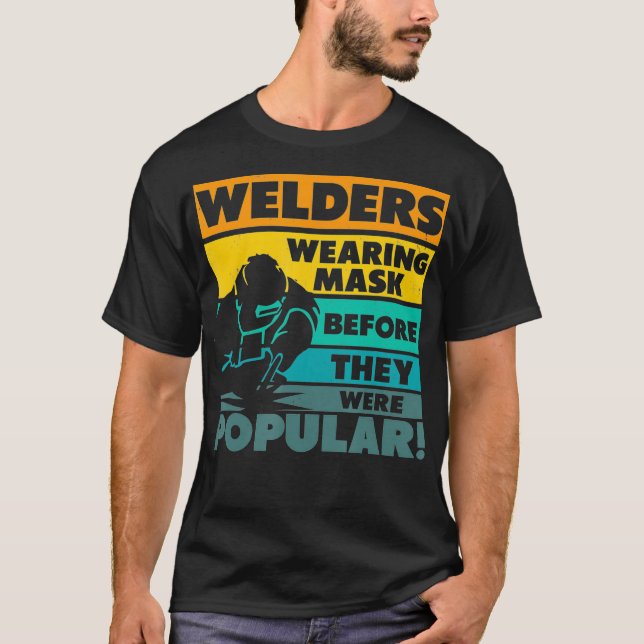 Camiseta Soldados Vestindo Máscara Bevor Eles eram bem-vind (Frente)