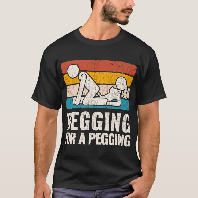 Camiseta Solicitando Um Pegging (Frente)