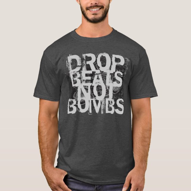 Camiseta Solte Batidas Não Bombas (Frente)