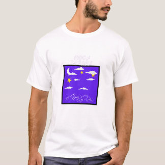 Camiseta Sonhos de Lua - Céu Noturno com Montanhas e Estrel