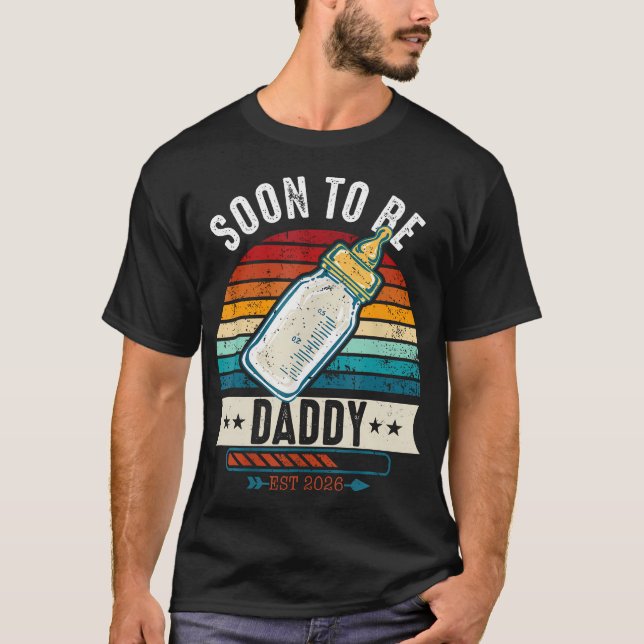Camiseta Soon To Be Daddy 2026 Loading Promoted To Father E (Frente)