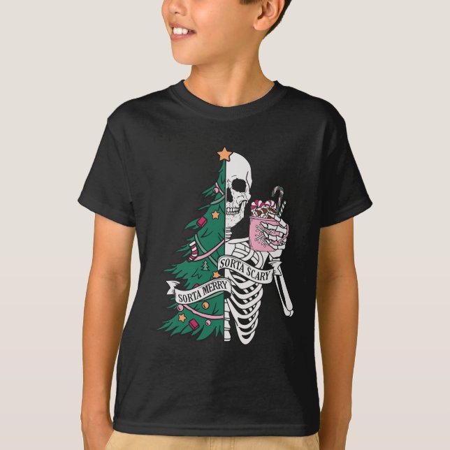 Camiseta Sorta Assustadora Sorta Feliz Natal (Frente)