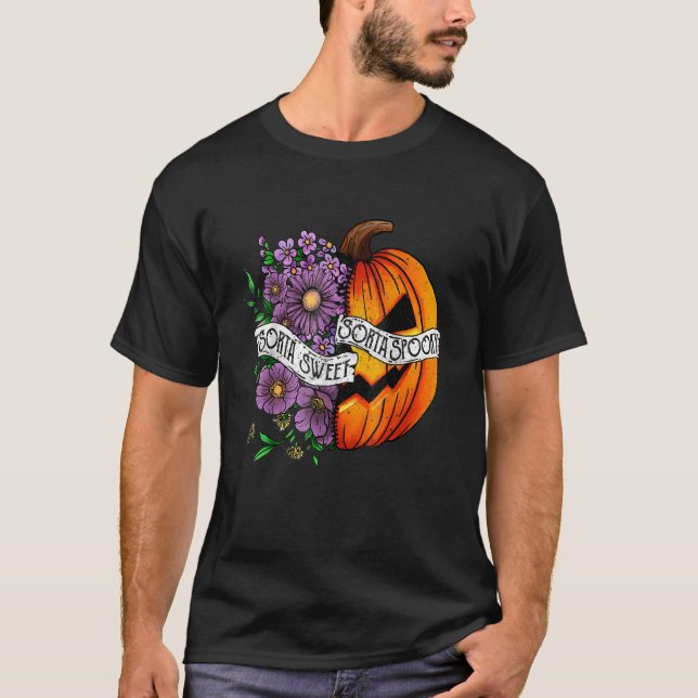 Camiseta Sorta Doce Sorta Spooky Halloween Abóbora (Frente)