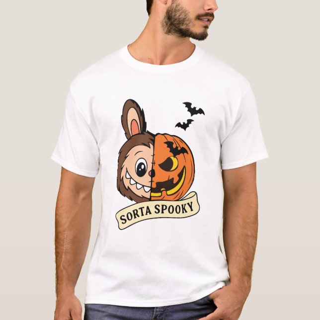 Camiseta Sorta Spooky Halloween Cute Labubu (Frente)