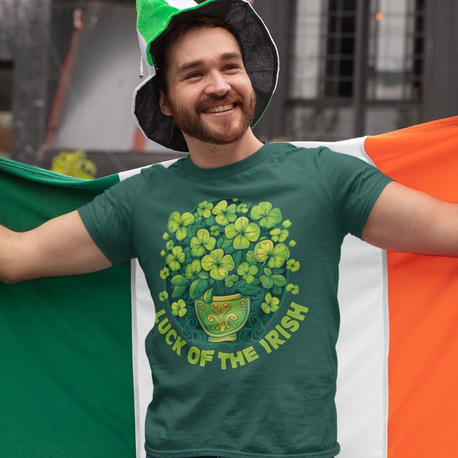 Camiseta Sorte da Rua irlandesa. Dia de Patrick (Criador carregado)