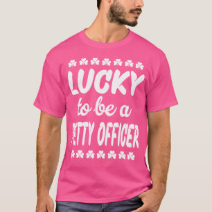 Camiseta Sorte Ser Um Pequeno Oficial