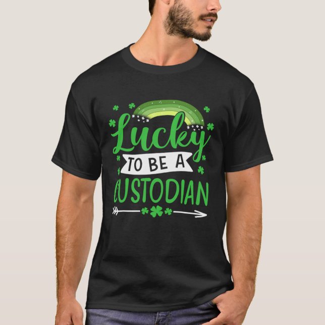 Camiseta Sorte Ser Uma Rua De Custódia Dia Patrick (Frente)
