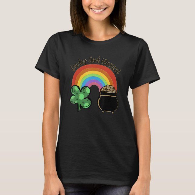 Camiseta Sortudo e abençoado Rainbow Saint Patrick's Day Sh (Frente)