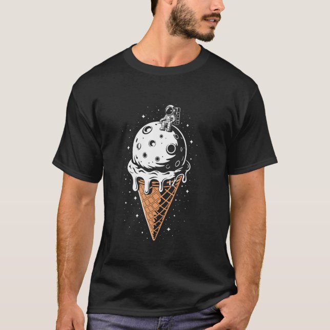 Camiseta Sorvete de Baunilha Cute Astronaut Lua em Wafer Co (Frente)
