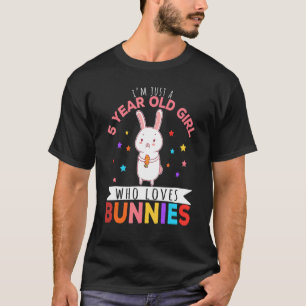 Camiseta Sou apenas uma garota de 5 anos que ama coelho coe