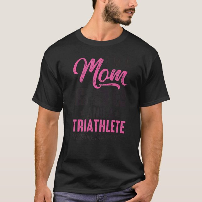 Camiseta Sou mãe e triatleta, nada me assusta. (Frente)