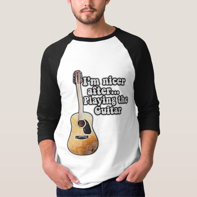 Camiseta Sou mais simpático depois de tocar violão. motivac (Frente)