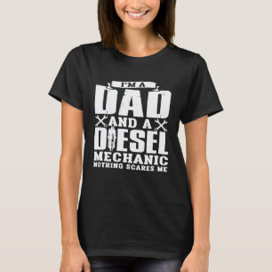 Camiseta Sou Pai Um Mecânico Diesel Nada Me Assusta