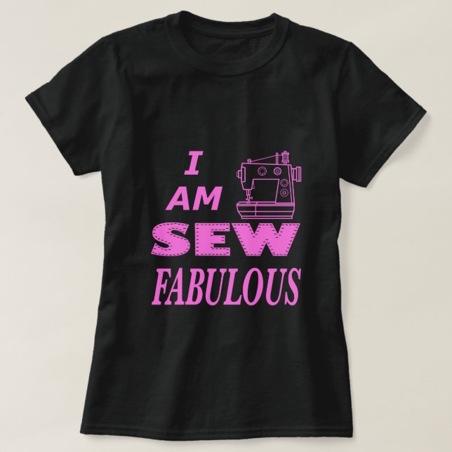 Camiseta Sou Pouco Fabuloso Em Preto E Rosa (Frente do Design)