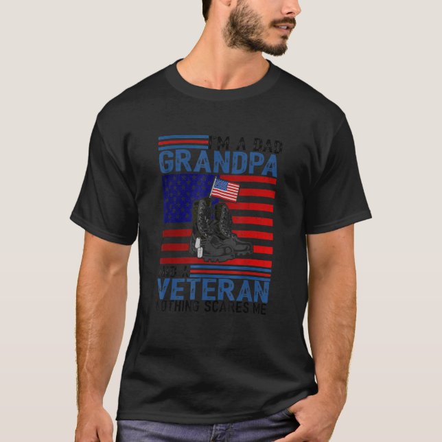Camiseta Sou Um Pai Granpa E Um Veterano Nada Me Assusta 4 (Frente)