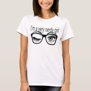 Camiseta Sou uma garota muito nerd com sombra de olhos verd