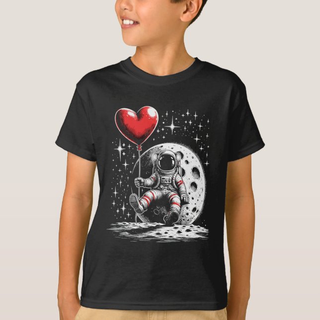 Camiseta Space Astronaut Heart Bylloon Valentine's Day Vale (Frente)