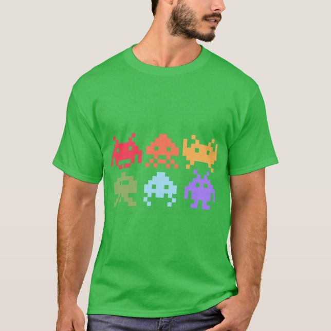 Camiseta Space Invaders Piel Art Rainbow Aliens girl friend (Frente)