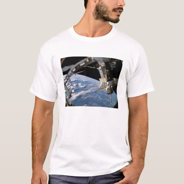 Camiseta Space Shuttle Atlantis e uma espaçonave Soyuz (Frente)