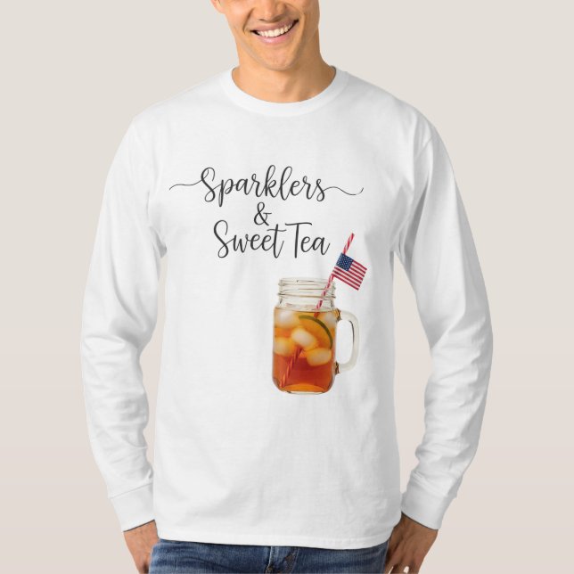 Camiseta Sparklers & Sweet Tea: Relaxed 4th of July (Frente)