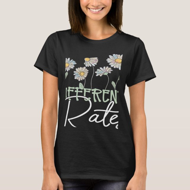 Camiseta Special Education Teacher We All Grow at Different (Frente)