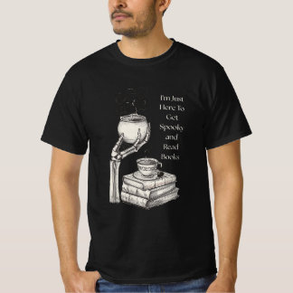 Camiseta Spooky & Books: Witchy Skeleton Hand Cauldron