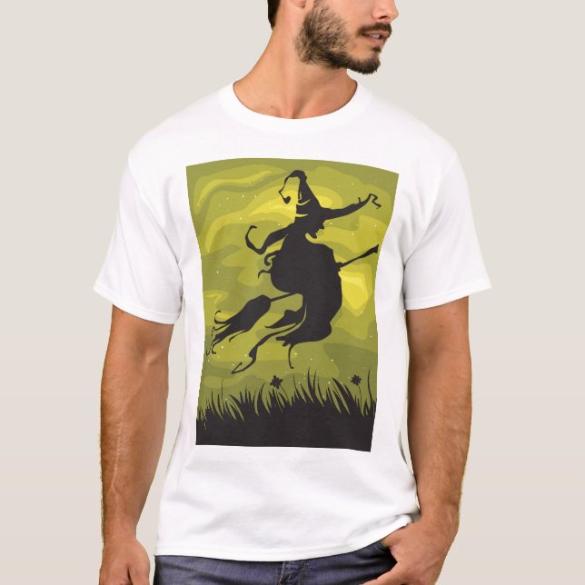Camiseta Spooky Halloween Witch Flying on Broomstick (Frente)