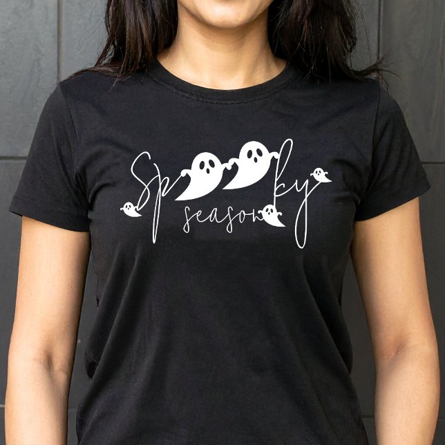 Camiseta Spooky Season Ghost Silhouettes Script Halloween (Disclaimer: This image is a digital mockup.)