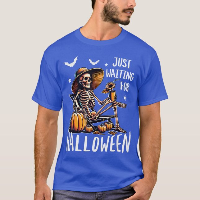 Camiseta Spooky Summerween Skeleton Just Waiting For Hallow (Frente)