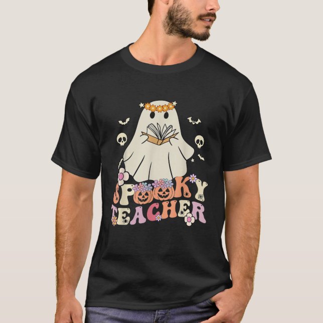 Camiseta Spooky Teacher Groovy Retro Ghost Teacher Hallowee (Frente)