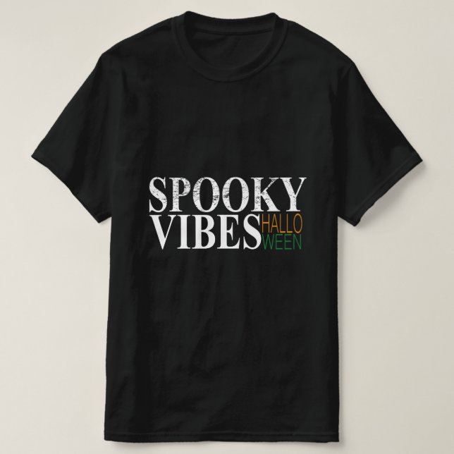 CAMISETA SPOOKY VIBES HALLOWEEN (Frente do Design)