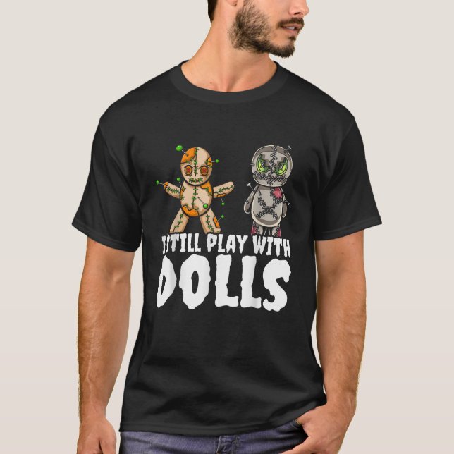 Camiseta Spooky Voodoo Doll Witchcraft Funny Gift Idea Hall (Frente)