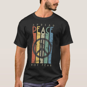 Camiseta Spread Peace Not Fear Retro Stripes Peace Symbol