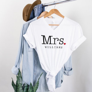 Camiseta Sra Monograma Coração Último Nome Casamento