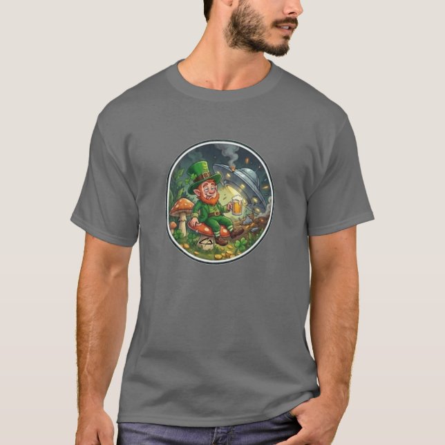 Camiseta  St Patrick’s Drunk Driving Leprechaun T-Shirt (Frente)