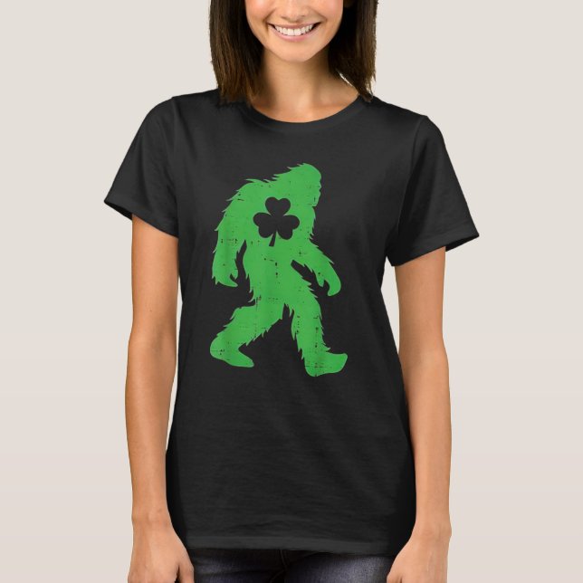 Camiseta St Patricks Day Bigfoot Sasquatch Shamrock Men Wom (Frente)