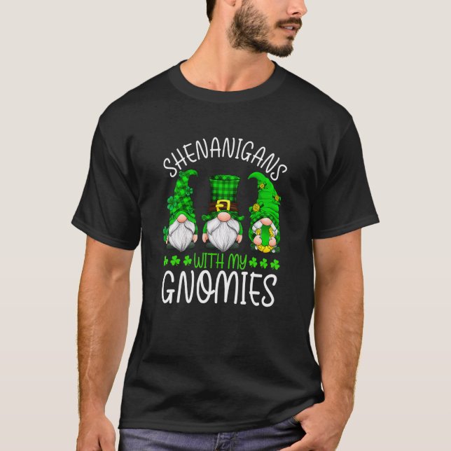 Camiseta St Patricks Day Gnome Let Shenanigans Begin Shamro (Frente)