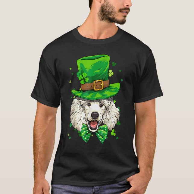 Camiseta St Patrick's Day Leprechaun Shamrock Poodle Dog Ir (Frente)