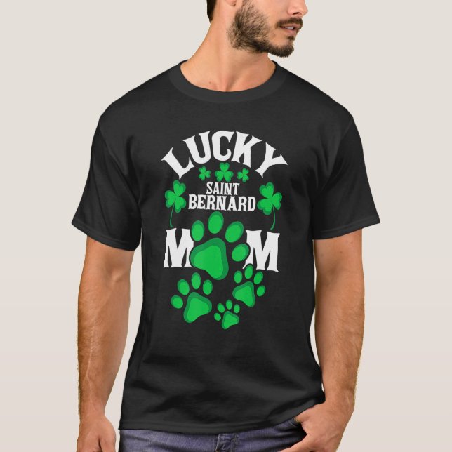 Camiseta St Patrick's Day Shirt Lucky Saint Bernard Dog Mom (Frente)