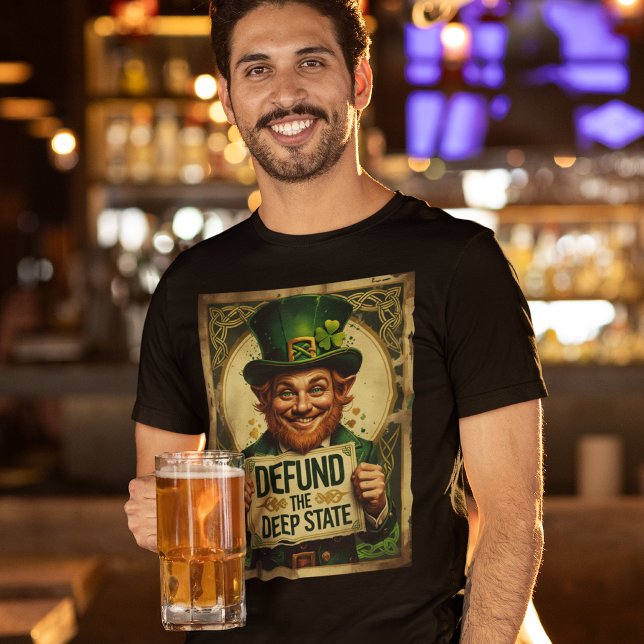 Camiseta St Patricks Defund The Deep State FBI Surveillance (Criador carregado)