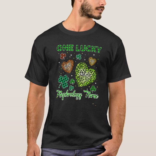 Camiseta St Patricks One Lucky Nephrology Nurse Buffalo Leo (Frente)