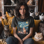 Camiseta Starry Night Purfection<br><div class="desc">Starry Night Purfection T-Shirt - Esta obra-prima absoluta de uma t-shirt apresenta uma das obras de arte mais conhecidas do mundo A Noite Estrelada de Van Gogh com a reviravolta "purr-fect". Imaginem um gato elegante deitado no telhado, cercado por estrelas girando e uma lua brilhante. Quer você seja um amante...</div>