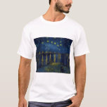 Camiseta Starry Night, Vincent van Gogh<br><div class="desc">Vincent Willem van Gogh (30 de março de 1853 - 29 de julho de 1890) foi um pintor holandês impressionista poste que se encontra entre as figuras mais famosas e influentes da história da arte ocidental. Em pouco mais de uma década, criou cerca de 2.100 trabalhos de arte, incluindo cerca...</div>