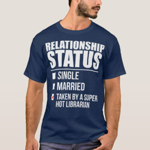 Camiseta Status do Relacionamento Tomado pela Super Hot Lib