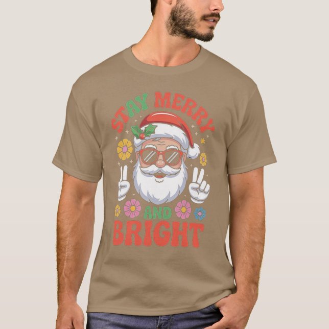 Camiseta Stay Merry and Bright Santa Claus Christmas Retro  (Frente)